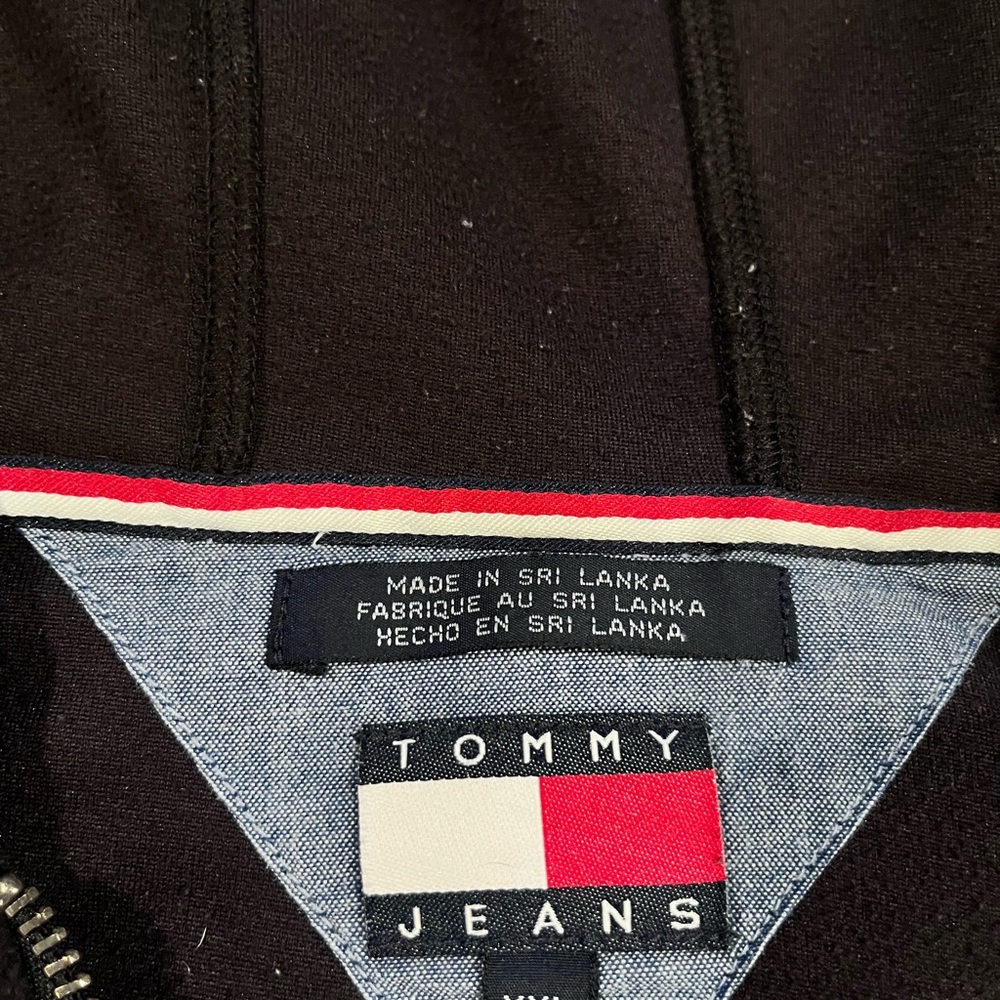 Tommy Hilfiger Vintage Y2K Black Zip-Up Hoodie Sweater - Picture 3 of 11